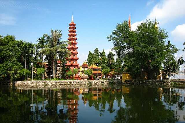 tran-quoc-pagoda-hanoi-vietnamtravelblog_optimized